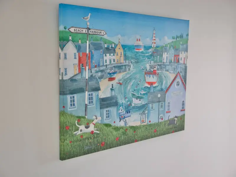 Akassa, Lyme Regis: photo 39